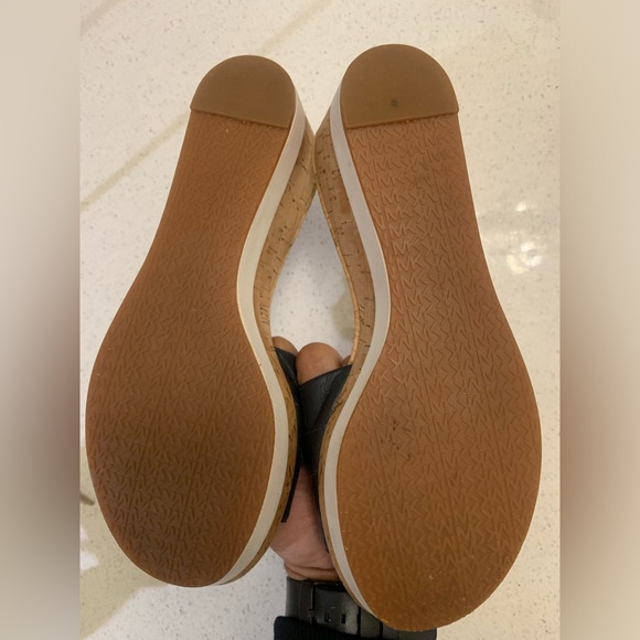 SOLD! MICHEAL Michael Kors Warren Black Platform Wedge Casual Slides Sandals 7 - Picture 7 of 7